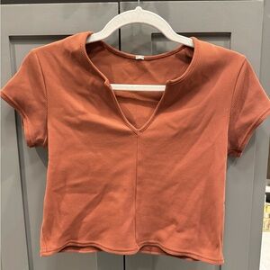 ALO Yoga Terracotta Ribbed V-Neck Crop Top